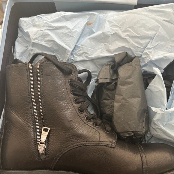 PRADA NWB Donna Calzature black leather combat boots 40 - Picture 1 of 6